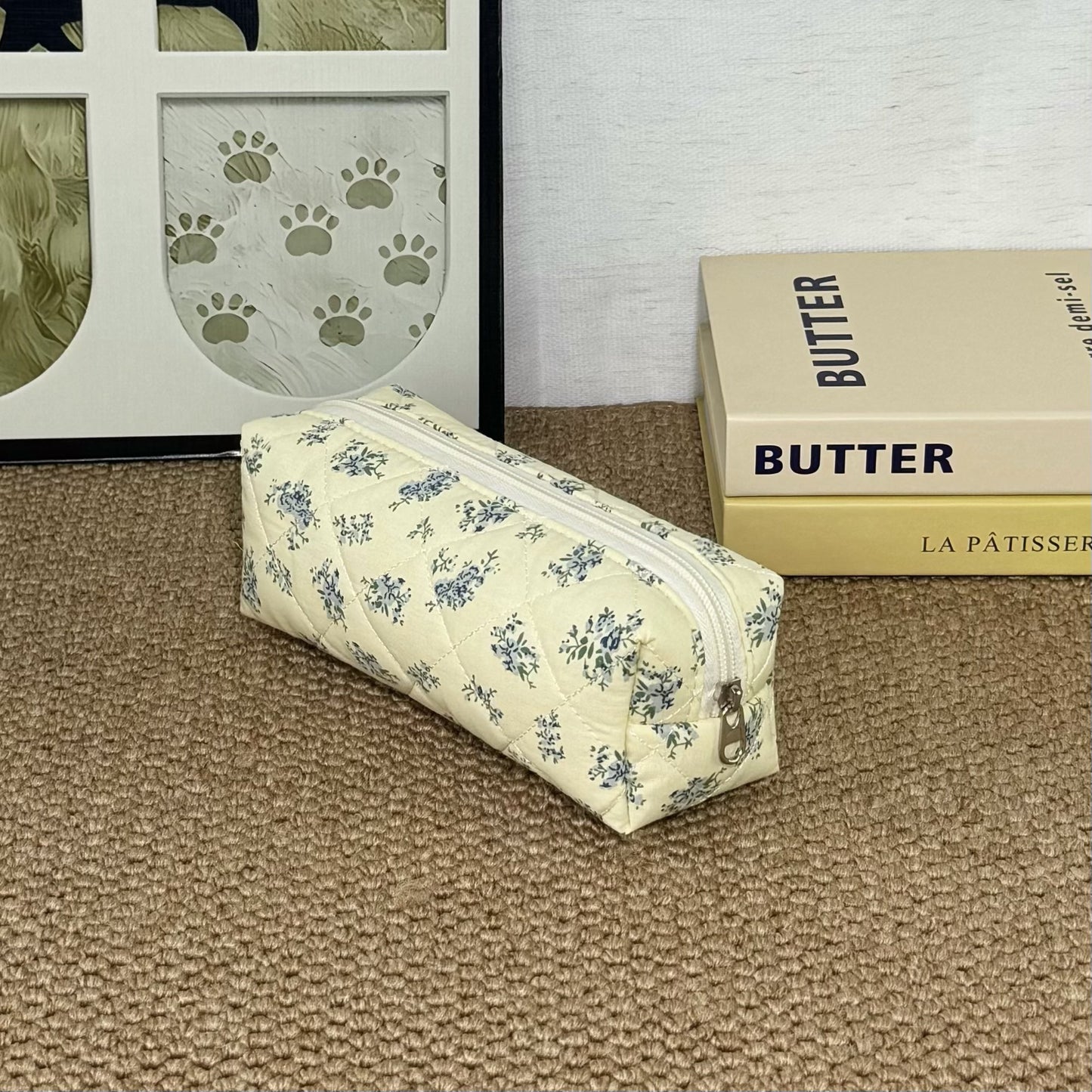 Large Travel Quilted Makeup Bag for Women, Floral Cotton Cosmetic Bag, Coquette Aesthetic Floral Toiletry Organizer Bag, Blue gourd