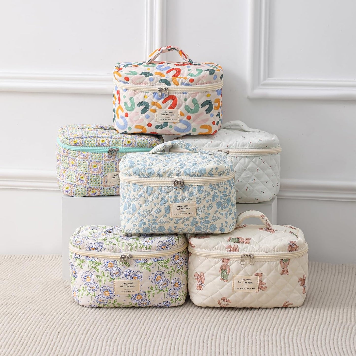 Large Travel Quilted Makeup Bag for Women, Floral Cotton Cosmetic Bag, Coquette Aesthetic Floral Toiletry Organizer Bag