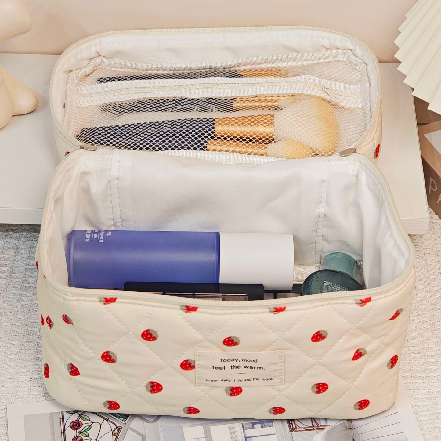 3PCS Large Travel Quilted Makeup Bag for Women, Floral Cotton Cosmetic Bag, Coquette Aesthetic Floral Toiletry Organizer Bag, Big Strawberry