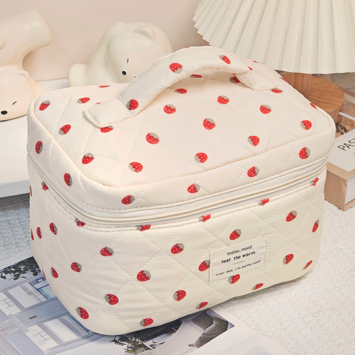 3PCS Large Travel Quilted Makeup Bag for Women, Floral Cotton Cosmetic Bag, Coquette Aesthetic Floral Toiletry Organizer Bag, Big Strawberry
